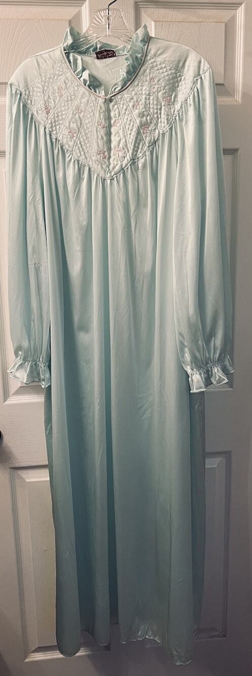 Vintage 70s Vanity Fair Antron III Nylon Nightgown Aqua Ruffle XXL NWOT Grandma